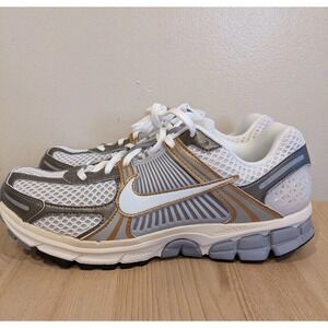 Nike Air Zoom Vomero 5 Metallic Pewter Gold Men's 10 HJ7247-099 New No Box